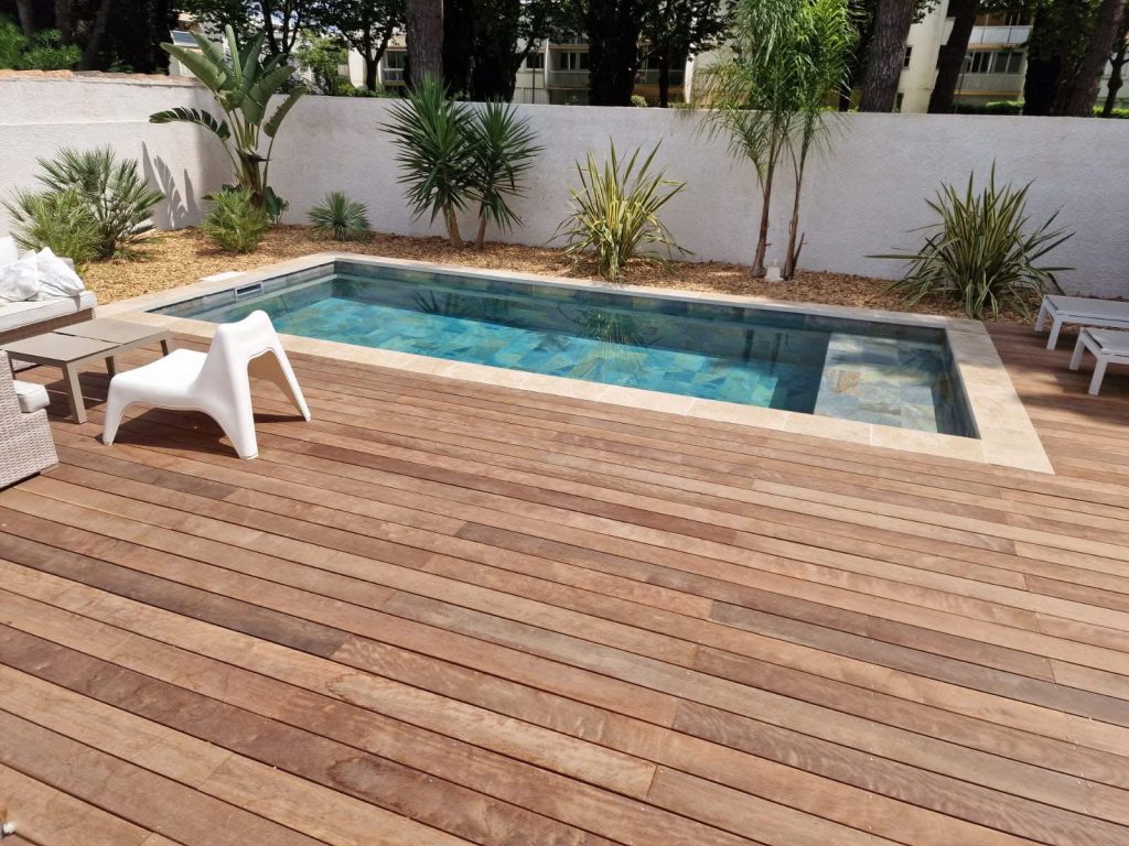 Piscine béton sur-mesure Reflets d’ici — jardin